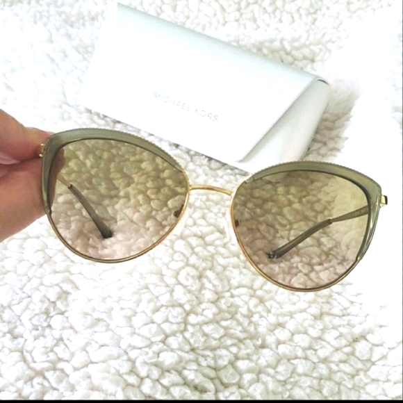 Michael Kors Key Biscayne Sunglasses - Picture 7 of 10